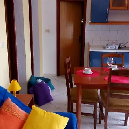 Apartman A 4 W Big Terrace Sea View & Close To Trogir