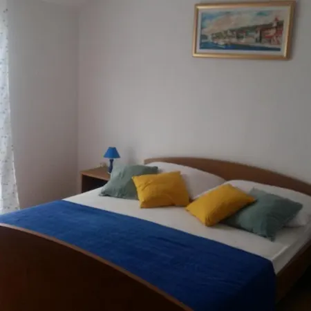 A 4 W Big Terrace Sea View & Close To Apartman Trogir