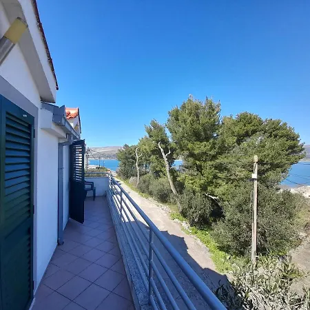 A 4 W Big Terrace Sea View & Close To Apartman